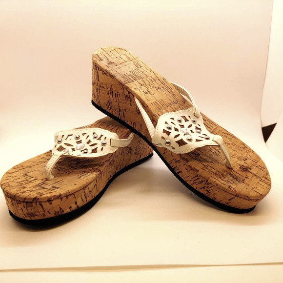 Size 7-8 Sandal Flip Flop Wedge Vegan Shoe White with Bling Glam - Picture 7 of 8